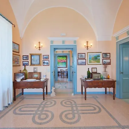 Raffaella Santa Cesarea Terme