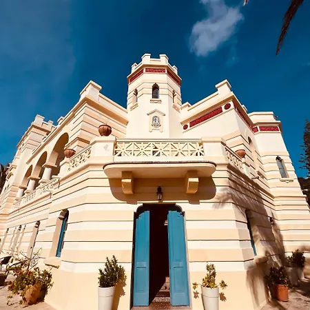 Raffaella Santa Cesarea Terme