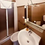 Raffaella Hotel 4*