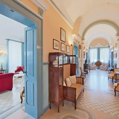 Raffaella Hotel