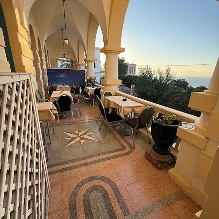 Hotel Raffaella 4*