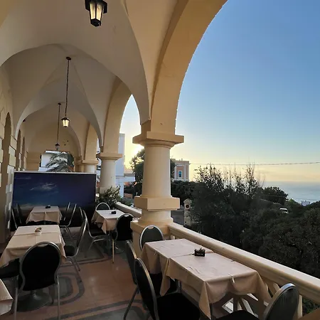 Hotel Raffaella 4*