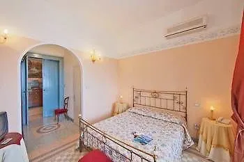 Raffaella Hotel 4*