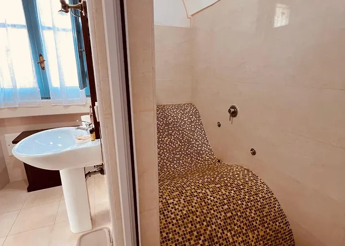 Raffaella Santa Cesarea Terme